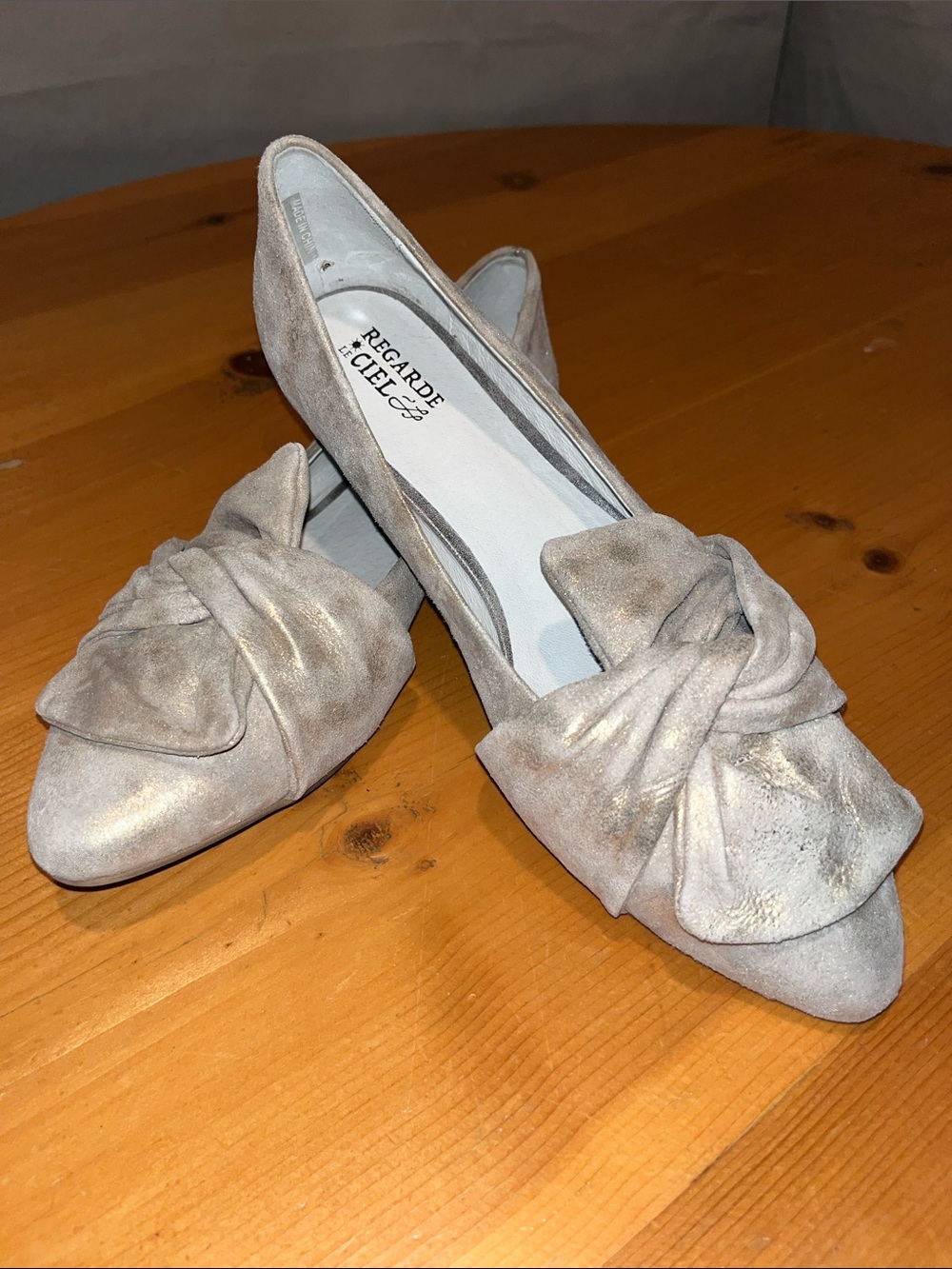 Regarde Le Ciel Caruso Knot-Front Suede Pointed Flats in Light Taupe